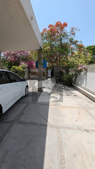 800 Yard Upper Portion For Rent Prime Location DHA phase 5 Zamzama