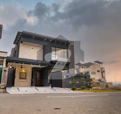 10 Marla Ultra Modern Luxury Living Dream House Prime Location | Ready to Move DHA Phase 7