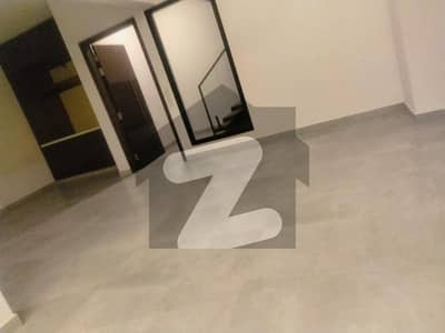 ڈی ایچ اے فیز 8 ڈی ایچ اے ڈیفینس,کراچی میں 8 کمروں کا 1 کنال مکان 9.0 لاکھ میں کرایہ پر دستیاب ہے۔