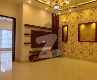 Luxury 5 Marla Full House for Rent In Bahria Town Lahore - sector E