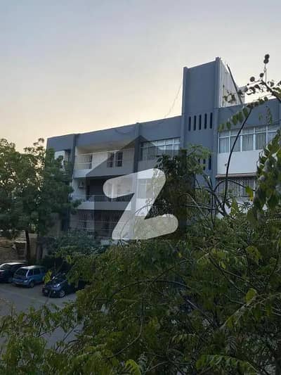 عسکری 4 گلستانِ جوہر,کراچی میں 3 کمروں کا 12 مرلہ فلیٹ 6.8 کروڑ میں برائے فروخت۔