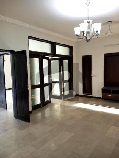 30*60 Full House Available For Rent In G14