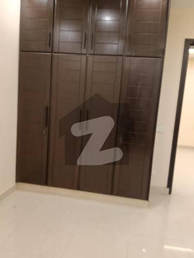 12 Marla Upper Portion For Rent In Valencia