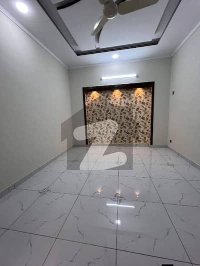 Ground Floor Available For Rent
