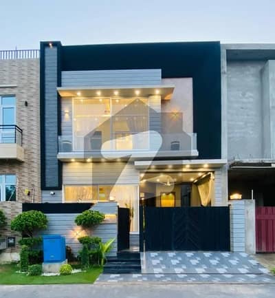 3 Years Installments Plan 5 Marla Brand New House For Sale In Park View City