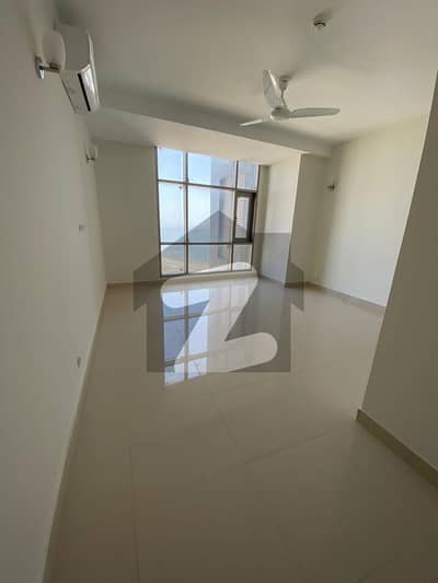 Luxurious 3 Bedrooms Sea Facing Apartment For Rent Higher Floor
