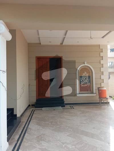 او پی ایف ہاؤسنگ سکیم - بلاک سی او پی ایف ہاؤسنگ سکیم,لاہور میں 10 کمروں کا 1 کنال مکان 4.5 لاکھ میں کرایہ پر دستیاب ہے۔