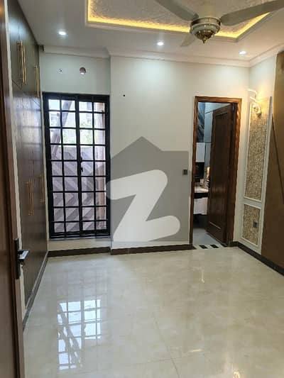 3 MARLA BRAND NEW FIRST ENTRY HOUSE AVAILABLE FOR SALE IN UNION GAREEN SOCIETY COLLEGE ROAD LAHORE