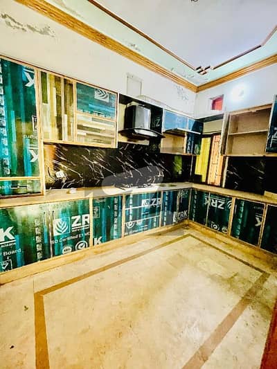 10 Marla Upper Portion For Rent In Sabzazar Near to Market & school Fori Rabta keray