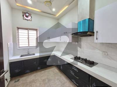 10 Marla House For Rent