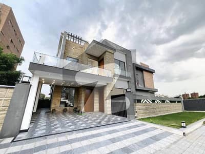 10 MARLA BRAND NEW HOUSE NEAR FUTURE WORLD SCHOOL FOR SALE