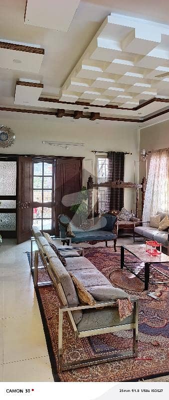 200 Yard West Open Ground + First + Penthouse 8 Bedroom With Washroom And 3 Kitchen Compete House Purely West Open 3 Years Oldest Transfer Property