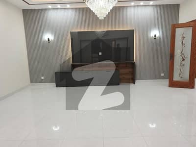 Mumtaz City-Islamabad near international Airport 5M full house available for rent