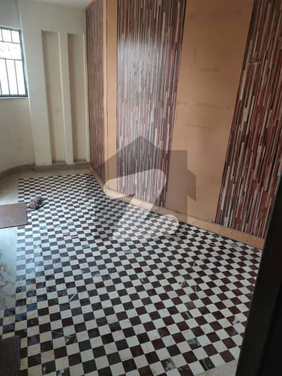 ویلینشیاء ۔ بلاک جی ویلینشیاء ہاؤسنگ سوسائٹی,لاہور میں 2 کمروں کا 1 کنال بالائی پورشن 48.0 ہزار میں کرایہ پر دستیاب ہے۔