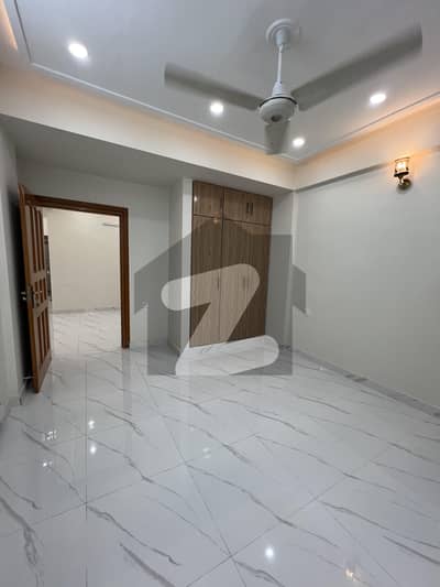I-8 markaz comical fully recovered office 800 square available for main duble rode location tile flooring