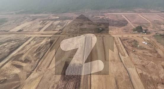 مارگلہ انکلیو اسلام آباد میں 1 کنال رہائشی پلاٹ 6.5 کروڑ میں برائے فروخت۔