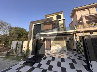A Block Beautiful 10 Marla Straight Line Ultra Modern Designer's House For Sale In Central Park