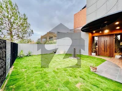 1 Kanal Single Unit Designer House For Sale