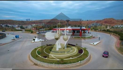 DHA PHASE 3 Block B Avenue 6 Plot 2 Side Open 1 sied Serene Park back always open heughted Solid