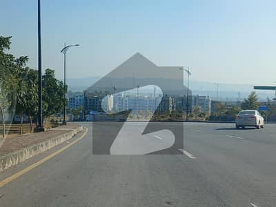 بحریہ انکلیو بحریہ ٹاؤن,اسلام آباد میں 8 مرلہ رہائشی پلاٹ 1.15 کروڑ میں برائے فروخت۔