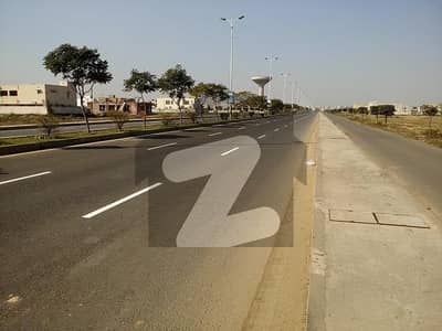 Good Investment At Beautiful Location 8 Marla Commercial Pair Plots For Sale