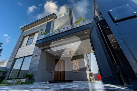 Fully Modern 10-Marla Luxury House With Elegant Elevation