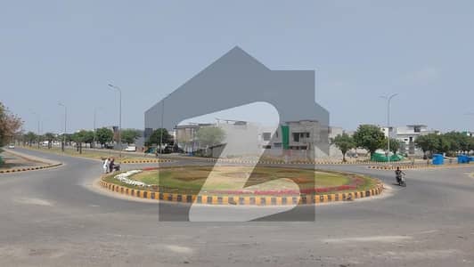 Prime Location 5 Marla Plot Facing 100 ft Road DHA 9 Town