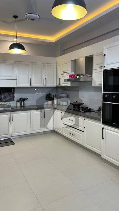 3 Bed DD Flat West Open 2750 Square Feet In Askari 5 - Sector J
