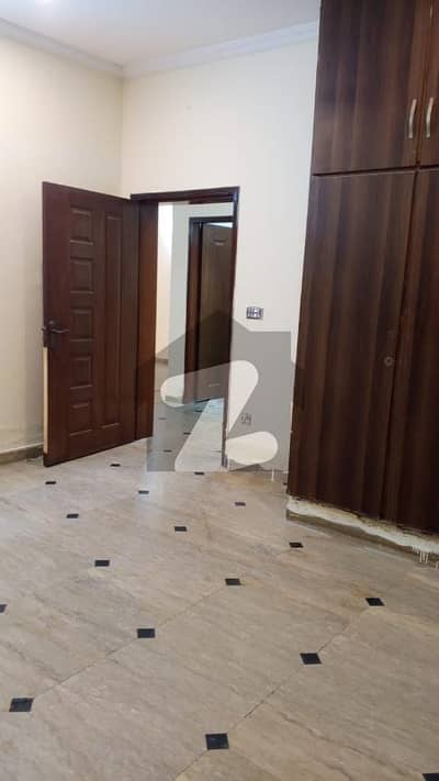 10 Marla house for rent in wapda town