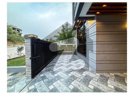 Luxury Designer House For sale