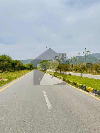 ڈی ۔ 12/4 ڈی ۔ 12,اسلام آباد میں 10 مرلہ رہائشی پلاٹ 8.65 کروڑ میں برائے فروخت۔