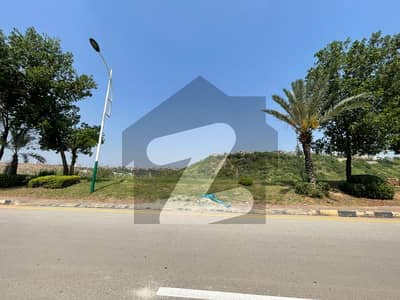 بحریہ انٹلیکچول ویلج بحریہ ٹاؤن راولپنڈی,راولپنڈی میں 1 کنال رہائشی پلاٹ 2.5 کروڑ میں برائے فروخت۔