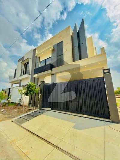 V-8 marla plot for sale