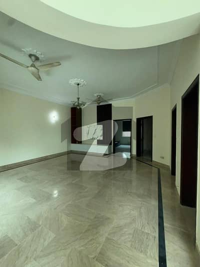 10 Marla Full House Available For Rent Wapda Town Phase 1 Block E2