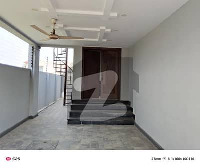 Upper Portion Independent Car Porch For Rent Near Park Commercial