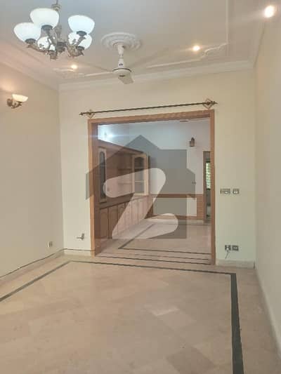 8 Marla Tu bedroom attach washroom drawing room attach washroom ground portion for rent demand 85000