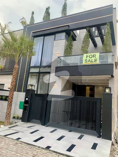 5 Marla Brand New Luxurious Designer House For Sale