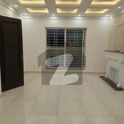 پیراگون سٹی لاہور میں 3 کمروں کا 4 مرلہ مکان 1.75 کروڑ میں برائے فروخت۔