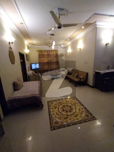 گلشنِ اقبال - بلاک 7 گلشنِ اقبال,گلشنِ اقبال ٹاؤن,کراچی میں 6 کمروں کا 1 کنال مکان 12.5 کروڑ میں برائے فروخت۔