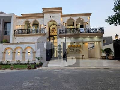1 Kanal Brand New Classical Design Owner Built House Facing Park For Sale | Double Height Lobby | Demand 540 Lac