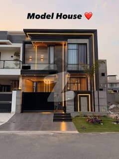 5 Marla Luxurious Modren House For Rent
