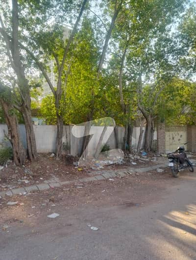 سندھی مسلم سوسائٹی - بلاک بی ایس ایم سی ایچ ایس ۔ سندھی مسلم سوسائٹی,جمشید ٹاؤن,کراچی میں 2 کنال رہائشی پلاٹ 20.0 کروڑ میں برائے فروخت۔