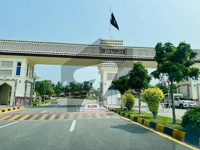 5 MARLA 60 FT STREET PLOT FOR SALE EXECUTIVE BLOCK FAISAL HILLS