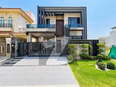 10 Marla Elegant Modern Bungalow Very Close From Fairways Commercial Must Once Visit