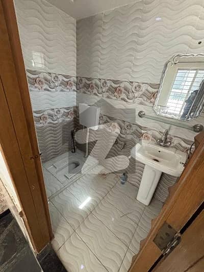25x40 full house available for rent in g13