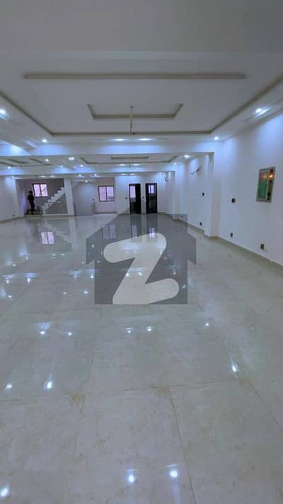 3300 SQFT Hall Available For Rent Main MM Alam Road
