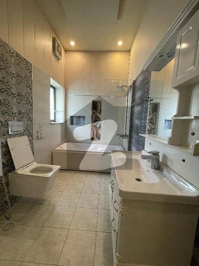 10 Marla like New upper portion for Rent 3 bed