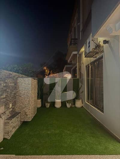 10 Marla luxury Furnish house for Rent sector C with gas
