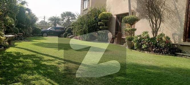 ڈی ایچ اے فیز 7 ڈی ایچ اے ڈیفینس,کراچی میں 10 کمروں کا 7 کنال مکان 11.5 ارب میں برائے فروخت۔