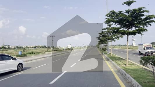 MAIN'S BACK RESIDENTIAL PLOT LOCATED IN THE BEST BLOCK OF DHA LAHORE.